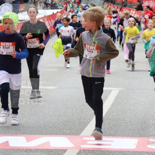 25.04.2026 - Das Zehntel Strokosch-Dieckow http://msf.ph/oto/9583421 25.04.2026 09:06:06 Ziel 1241, 2183, 2377, 3450, 3767, 3776, 3777, 3947, 3979, 4036, 1241, 2183, 2377, 3450, 3767, 3776, 3777, 3947, 3979, 4036 meine-sportfotos.de