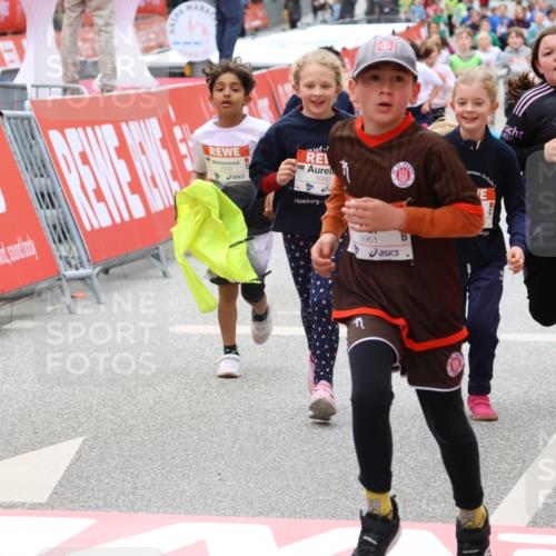 25.04.2026 - Das Zehntel Strokosch-Dieckow http://msf.ph/oto/9583457 25.04.2026 09:06:10 Ziel 1732, 2183, 2377, 2696, 3767, 3776, 3777, 3947, 3961, 1732, 2183, 2377, 2696, 3767, 3776, 3777, 3947, 3961 meine-sportfotos.de