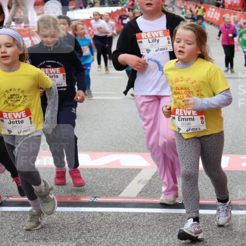 25.04.2026 - Das Zehntel Strokosch-Dieckow http://msf.ph/oto/9583548 25.04.2026 09:06:12 Ziel 1089, 1092, 1732, 2377, 2530, 2657, 2670, 2672, 2696, 3767, 3776, 3777, 3961, 1089, 1092, 1732, 2377, 2530, 2657, 2670, 2672, 2696, 3767, 3776, 3777, 3961 meine-sportfotos.de