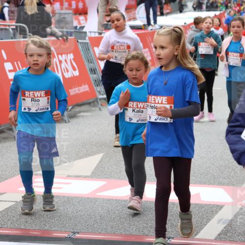 25.04.2026 - Das Zehntel Strokosch-Dieckow http://msf.ph/oto/9583570 25.04.2026 09:06:16 Ziel 1089, 1092, 1412, 2112, 2254, 2530, 2657, 2670, 2672, 2693, 2696, 3724, 3726, 3961, 1089, 1092, 1412, 2112, 2254, 2530, 2657, 2670, 2672, 2693, 2696, 3724, 3726, 3961 meine-sportfotos.de