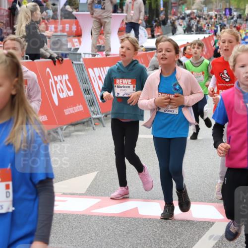 25.04.2026 - Das Zehntel Strokosch-Dieckow http://msf.ph/oto/9583645 25.04.2026 09:06:19 Ziel 1089, 1092, 1412, 1904, 2103, 2112, 2254, 2530, 2640, 2657, 2663, 2670, 2672, 2693, 2950, 3601, 3724, 3726, 3796, 1089, 1092, 1412, 1904, 2103, 2112, 2254, 2530, 2640, 2657, 2663, 2670, 2672, 2693, 2950, 3601, 3724, 3726, 3796 meine-sportfotos.de