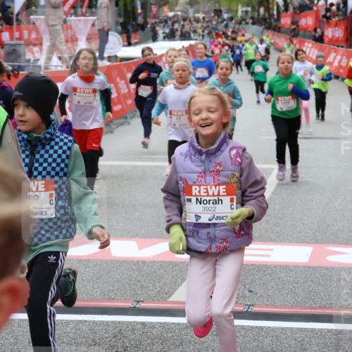 25.04.2026 - Das Zehntel Strokosch-Dieckow http://msf.ph/oto/9583707 25.04.2026 09:06:24 Ziel 1350, 1390, 1811, 1904, 2103, 2297, 2640, 2663, 2950, 3483, 3487, 3601, 3796, 3922, 3923, 1350, 1390, 1811, 1904, 2103, 2297, 2640, 2663, 2950, 3483, 3487, 3601, 3796, 3922, 3923 meine-sportfotos.de
