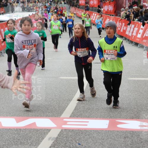 25.04.2026 - Das Zehntel Strokosch-Dieckow http://msf.ph/oto/9583842 25.04.2026 09:06:30 Ziel 1811, 1821, 2141, 2144, 2382, 2918, 2935, 2936, 3133, 3148, 3483, 3487, 3698, 3700, 1811, 1821, 2141, 2144, 2382, 2918, 2935, 2936, 3133, 3148, 3483, 3487, 3698, 3700 meine-sportfotos.de