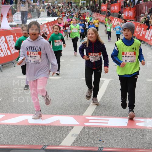 25.04.2026 - Das Zehntel Strokosch-Dieckow http://msf.ph/oto/9583913 25.04.2026 09:06:30 Ziel 1811, 1821, 2141, 2144, 2382, 2918, 2935, 2936, 3133, 3148, 3483, 3487, 3698, 3700, 1811, 1821, 2141, 2144, 2382, 2918, 2935, 2936, 3133, 3148, 3483, 3487, 3698, 3700 meine-sportfotos.de