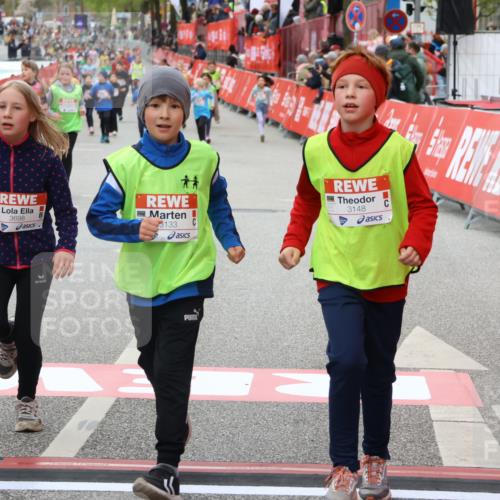25.04.2026 - Das Zehntel Strokosch-Dieckow http://msf.ph/oto/9583966 25.04.2026 09:06:32 Ziel 1821, 2141, 2144, 2368, 2382, 2918, 2935, 2936, 3133, 3148, 3483, 3487, 3698, 3700, 1821, 2141, 2144, 2368, 2382, 2918, 2935, 2936, 3133, 3148, 3483, 3487, 3698, 3700 meine-sportfotos.de