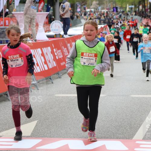 25.04.2026 - Das Zehntel Strokosch-Dieckow http://msf.ph/oto/9584006 25.04.2026 09:06:37 Ziel 1414, 1418, 1952, 2368, 3133, 3148, 3698, 3700, 1414, 1418, 1952, 2368, 3133, 3148, 3698, 3700 meine-sportfotos.de