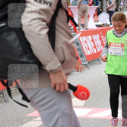 25.04.2026 - Das Zehntel Strokosch-Dieckow http://msf.ph/oto/9584029 25.04.2026 09:06:37 Ziel 1414, 1418, 1952, 2368, 3133, 3148, 3698, 3700, 1414, 1418, 1952, 2368, 3133, 3148, 3698, 3700 meine-sportfotos.de