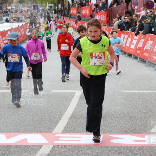 25.04.2026 - Das Zehntel Strokosch-Dieckow http://msf.ph/oto/9584098 25.04.2026 09:06:44 Ziel 1414, 1418, 1939, 1949, 3240, 3750, 3780, 3782, 1414, 1418, 1939, 1949, 3240, 3750, 3780, 3782 meine-sportfotos.de