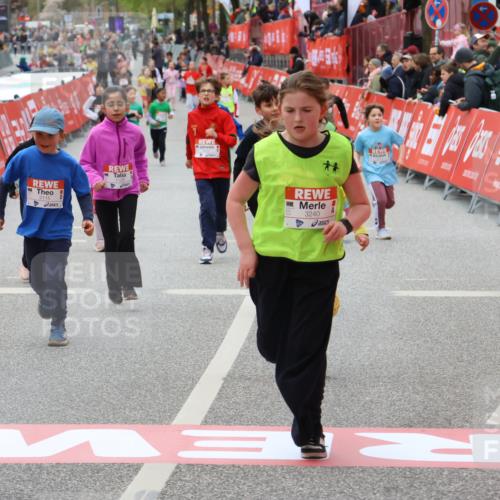 25.04.2026 - Das Zehntel Strokosch-Dieckow http://msf.ph/oto/9584100 25.04.2026 09:06:45 Ziel 1130, 1939, 1949, 2543, 3240, 3750, 3780, 3782, 1130, 1939, 1949, 2543, 3240, 3750, 3780, 3782 meine-sportfotos.de