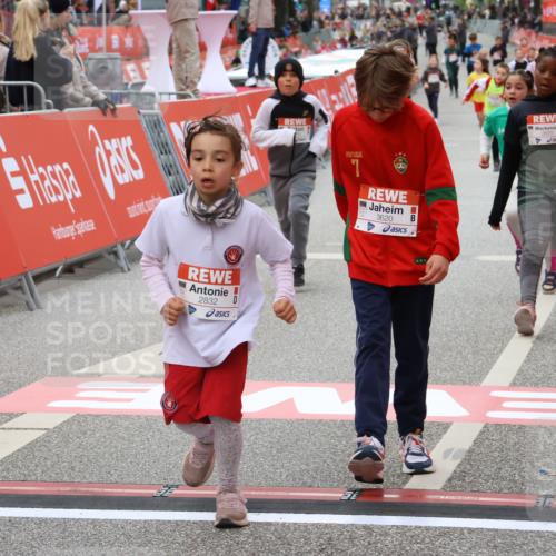 25.04.2026 - Das Zehntel Strokosch-Dieckow http://msf.ph/oto/9584200 25.04.2026 09:06:53 Ziel 1078, 1084, 1118, 1128, 1130, 2113, 2115, 2177, 2543, 2832, 3320, 3620, 1078, 1084, 1118, 1128, 1130, 2113, 2115, 2177, 2543, 2832, 3320, 3620 meine-sportfotos.de