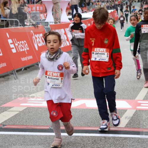 25.04.2026 - Das Zehntel Strokosch-Dieckow http://msf.ph/oto/9584218 25.04.2026 09:06:53 Ziel 1078, 1084, 1118, 1128, 1130, 2113, 2115, 2177, 2543, 2832, 3320, 3620, 1078, 1084, 1118, 1128, 1130, 2113, 2115, 2177, 2543, 2832, 3320, 3620 meine-sportfotos.de
