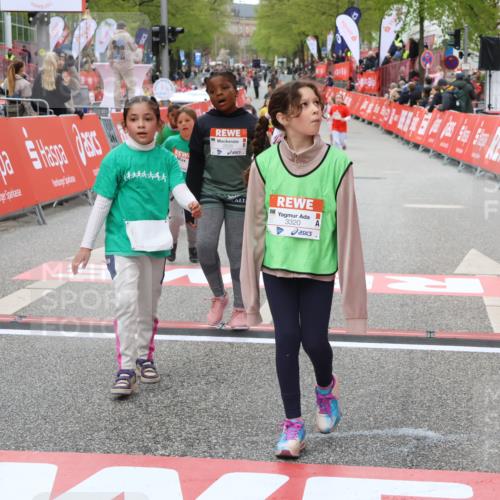 25.04.2026 - Das Zehntel Strokosch-Dieckow http://msf.ph/oto/9584223 25.04.2026 09:06:56 Ziel 1076, 1078, 1118, 2177, 2357, 2372, 2626, 2832, 3320, 3620, 1076, 1078, 1118, 2177, 2357, 2372, 2626, 2832, 3320, 3620 meine-sportfotos.de