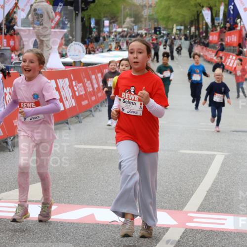 25.04.2026 - Das Zehntel Strokosch-Dieckow http://msf.ph/oto/9584277 25.04.2026 09:07:03 Ziel 1076, 1616, 1659, 2357, 2483, 2677, 2973, 2985, 1076, 1616, 1659, 2357, 2483, 2677, 2973, 2985 meine-sportfotos.de