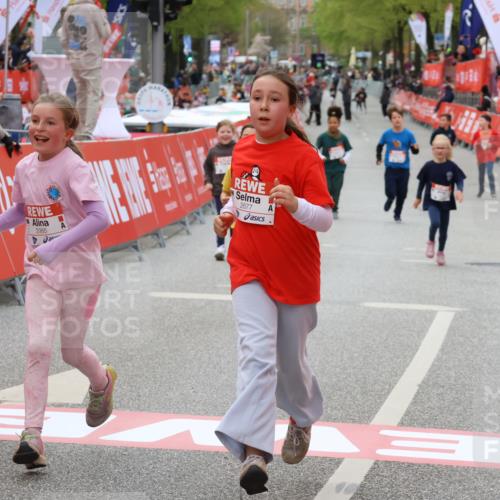 25.04.2026 - Das Zehntel Strokosch-Dieckow http://msf.ph/oto/9584279 25.04.2026 09:07:03 Ziel 1076, 1616, 1659, 2357, 2483, 2677, 2973, 2985, 1076, 1616, 1659, 2357, 2483, 2677, 2973, 2985 meine-sportfotos.de