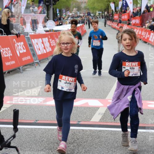 25.04.2026 - Das Zehntel Strokosch-Dieckow http://msf.ph/oto/9584334 25.04.2026 09:07:09 Ziel 1227, 1235, 1973, 2483, 2677, 2687, 2973, 2985, 3771, 3781, 1227, 1235, 1973, 2483, 2677, 2687, 2973, 2985, 3771, 3781 meine-sportfotos.de