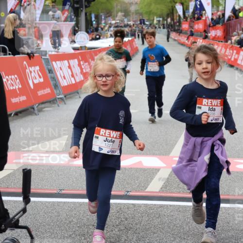 25.04.2026 - Das Zehntel Strokosch-Dieckow http://msf.ph/oto/9584337 25.04.2026 09:07:09 Ziel 1227, 1235, 1973, 2483, 2677, 2687, 2973, 2985, 3771, 3781, 1227, 1235, 1973, 2483, 2677, 2687, 2973, 2985, 3771, 3781 meine-sportfotos.de