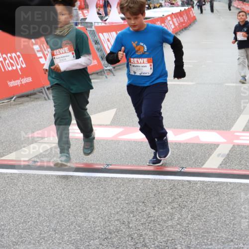 25.04.2026 - Das Zehntel Strokosch-Dieckow http://msf.ph/oto/9584360 25.04.2026 09:07:12 Ziel 1227, 1235, 1524, 1973, 2054, 2060, 2687, 3771, 3781, 1227, 1235, 1524, 1973, 2054, 2060, 2687, 3771, 3781 meine-sportfotos.de