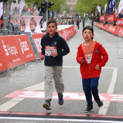 25.04.2026 - Das Zehntel Strokosch-Dieckow http://msf.ph/oto/9584367 25.04.2026 09:07:16 Ziel 1321, 1524, 2054, 2060, 2180, 2924, 3732, 3742, 1321, 1524, 2054, 2060, 2180, 2924, 3732, 3742 meine-sportfotos.de