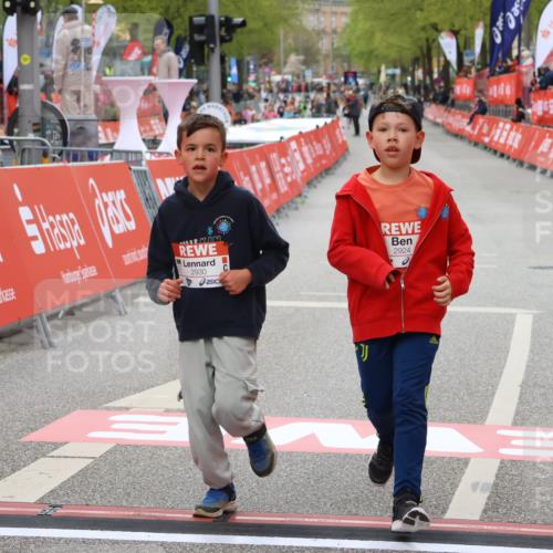 25.04.2026 - Das Zehntel Strokosch-Dieckow http://msf.ph/oto/9584378 25.04.2026 09:07:16 Ziel 1321, 1524, 2054, 2060, 2180, 2924, 3732, 3742, 1321, 1524, 2054, 2060, 2180, 2924, 3732, 3742 meine-sportfotos.de