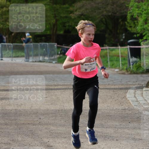 25.04.2026 - Das Zehntel Zöllner http://msf.ph/oto/9591153 25.04.2026 08:37:35 Laufen 3997 meine-sportfotos.de