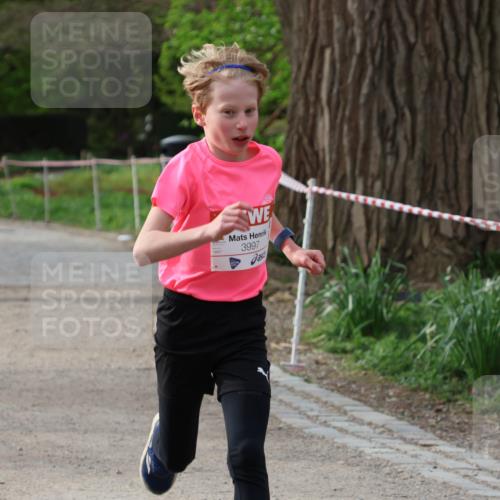 25.04.2026 - Das Zehntel Zöllner http://msf.ph/oto/9591155 25.04.2026 08:37:36 Laufen 3997 meine-sportfotos.de