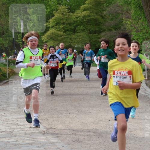 25.04.2026 - Das Zehntel Zöllner http://msf.ph/oto/9591217 25.04.2026 08:38:16 Laufen 3238, 2796 meine-sportfotos.de