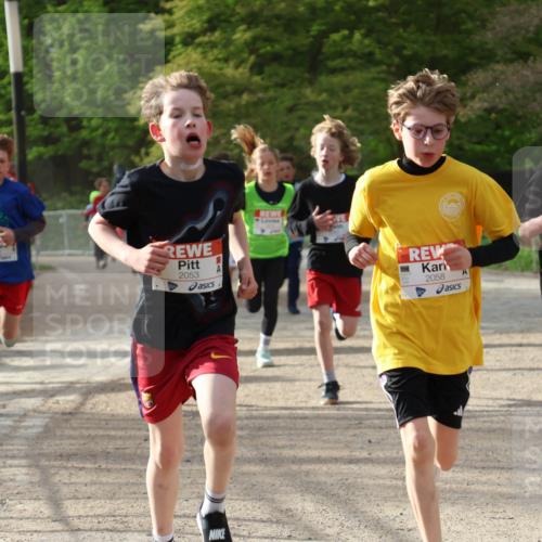 25.04.2026 - Das Zehntel Zöllner http://msf.ph/oto/9591236 25.04.2026 08:38:21 Laufen 2053, 2058, 2993 meine-sportfotos.de