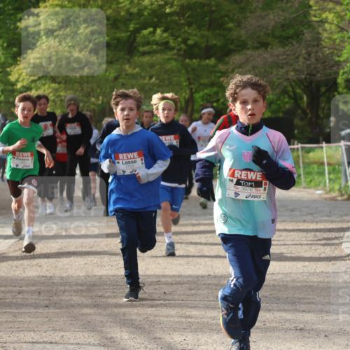 25.04.2026 - Das Zehntel Zöllner http://msf.ph/oto/9591262 25.04.2026 08:38:28 Laufen 2153, 90, 3976 meine-sportfotos.de