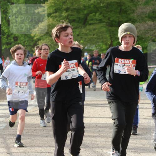 25.04.2026 - Das Zehntel Zöllner http://msf.ph/oto/9591290 25.04.2026 08:38:35 Laufen 3567, 3672, 367, 2276, 263 meine-sportfotos.de