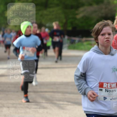 25.04.2026 - Das Zehntel Zöllner http://msf.ph/oto/9591301 25.04.2026 08:38:37 Laufen 3567 meine-sportfotos.de