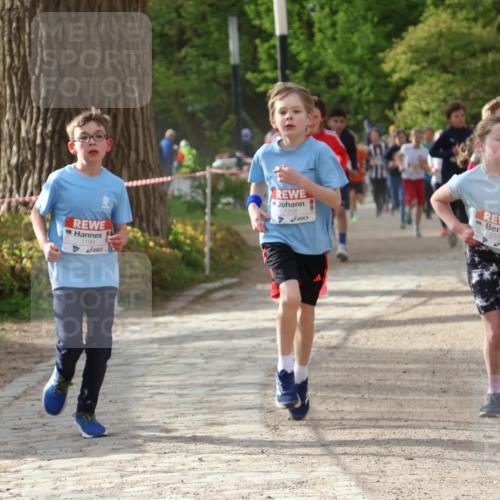 25.04.2026 - Das Zehntel Zöllner http://msf.ph/oto/9591330 25.04.2026 08:38:45 Laufen 1199, 1208, 2339, 2324 meine-sportfotos.de