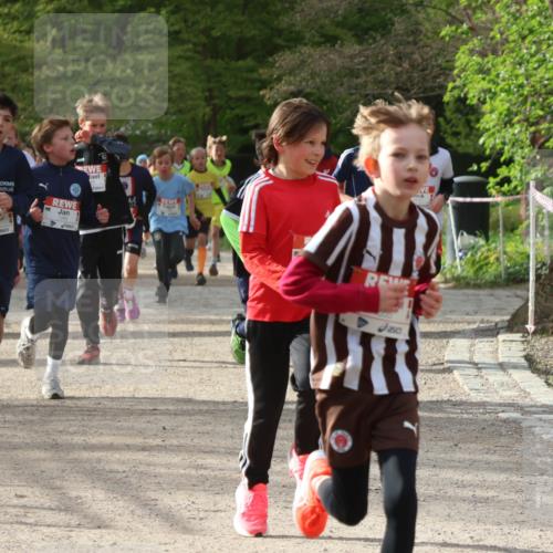 25.04.2026 - Das Zehntel Zöllner http://msf.ph/oto/9591343 25.04.2026 08:38:49 Laufen 8 meine-sportfotos.de