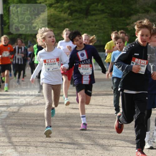 25.04.2026 - Das Zehntel Zöllner http://msf.ph/oto/9591361 25.04.2026 08:38:52 Laufen 3971, 2175, 2910, 8, 285 meine-sportfotos.de