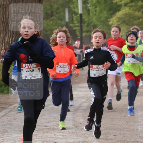 25.04.2026 - Das Zehntel Zöllner http://msf.ph/oto/9591405 25.04.2026 08:39:01 Laufen 1882, 2321 meine-sportfotos.de