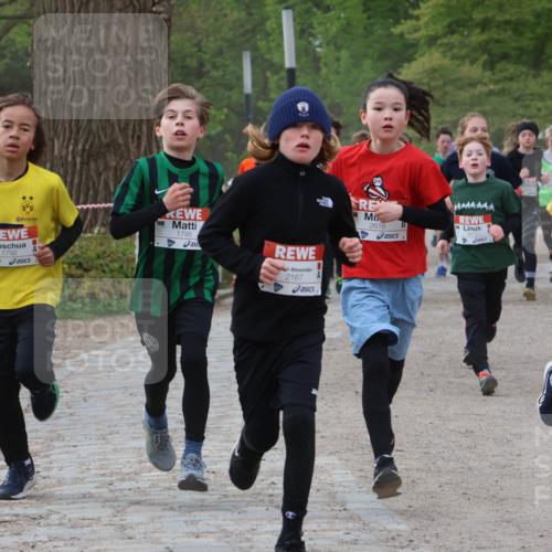25.04.2026 - Das Zehntel Zöllner http://msf.ph/oto/9591472 25.04.2026 08:39:20 Laufen 1792, 1795, 2167, 2616, 2811 meine-sportfotos.de
