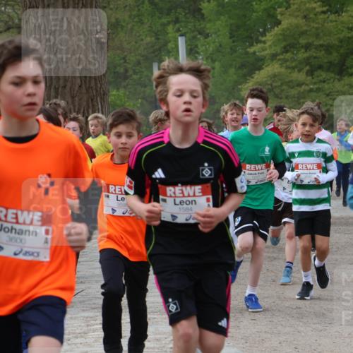 25.04.2026 - Das Zehntel Zöllner http://msf.ph/oto/9591497 25.04.2026 08:39:27 Laufen 3600, 3598, 1584, 1217, 355 meine-sportfotos.de