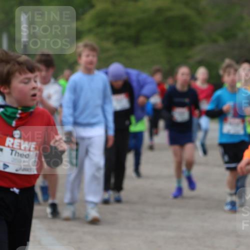 25.04.2026 - Das Zehntel Zöllner http://msf.ph/oto/9591515 25.04.2026 08:39:31 Laufen 2500 meine-sportfotos.de