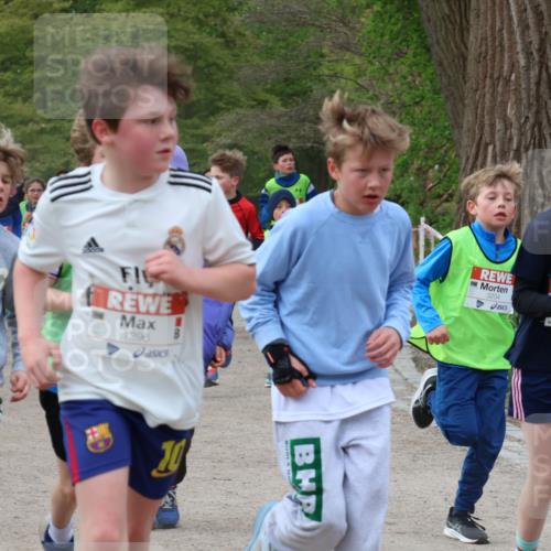 25.04.2026 - Das Zehntel Zöllner http://msf.ph/oto/9591522 25.04.2026 08:39:33 Laufen 3185, 5, 1296, 10, 3204 meine-sportfotos.de