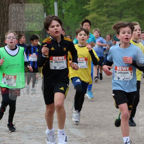 25.04.2026 - Das Zehntel Zöllner http://msf.ph/oto/9591551 25.04.2026 08:39:40 Laufen 3332, 2327, 2817, 2343, 31 meine-sportfotos.de
