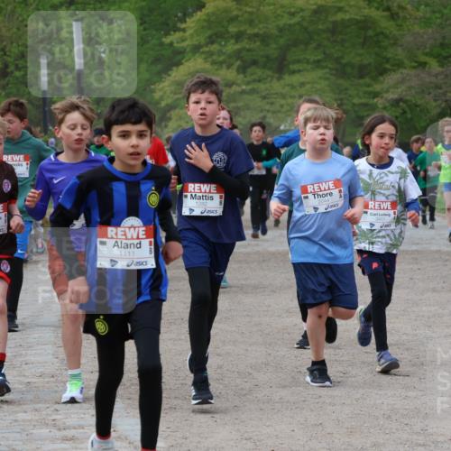 25.04.2026 - Das Zehntel Zöllner http://msf.ph/oto/9591564 25.04.2026 08:39:43 Laufen 1284, 1111, 1282, 2044, 3411 meine-sportfotos.de