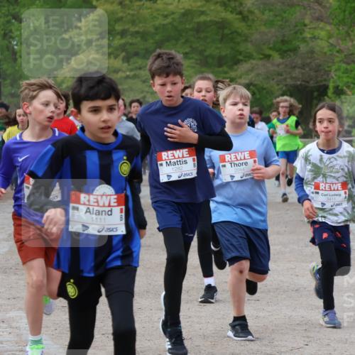 25.04.2026 - Das Zehntel Zöllner http://msf.ph/oto/9591567 25.04.2026 08:39:44 Laufen 1111, 1282, 2044, 3411, 1198 meine-sportfotos.de