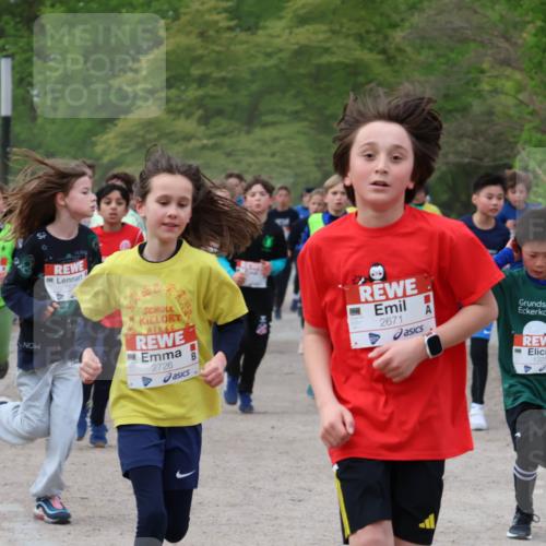 25.04.2026 - Das Zehntel Zöllner http://msf.ph/oto/9591587 25.04.2026 08:39:48 Laufen 3397, 1139, 2726, 2671, 1325, 3428 meine-sportfotos.de