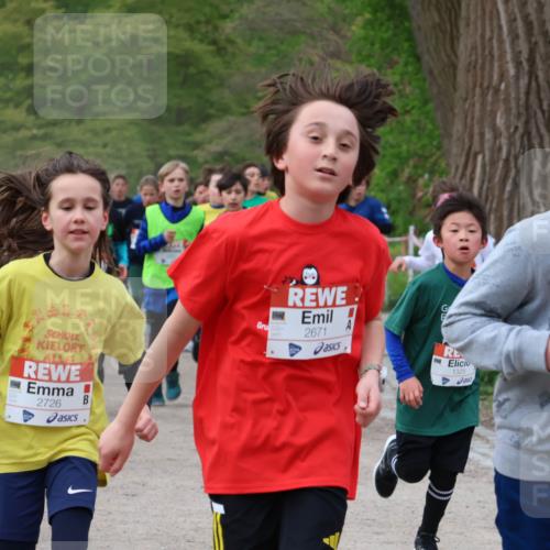 25.04.2026 - Das Zehntel Zöllner http://msf.ph/oto/9591590 25.04.2026 08:39:48 Laufen 1139, 774, 2726, 2671, 1325, 3428 meine-sportfotos.de