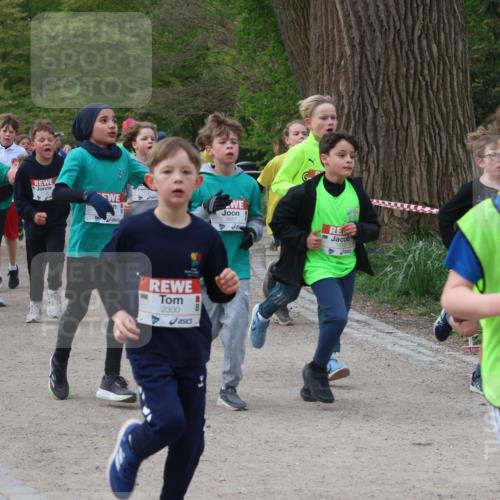 25.04.2026 - Das Zehntel Zöllner http://msf.ph/oto/9591671 25.04.2026 08:40:09 Laufen 2300, 3651, 3214 meine-sportfotos.de