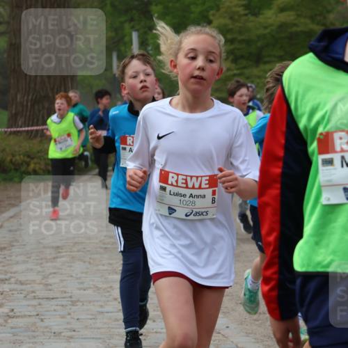 25.04.2026 - Das Zehntel Zöllner http://msf.ph/oto/9591687 25.04.2026 08:40:13 Laufen 1028, 1466 meine-sportfotos.de
