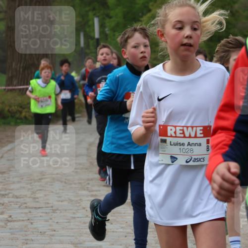 25.04.2026 - Das Zehntel Zöllner http://msf.ph/oto/9591688 25.04.2026 08:40:13 Laufen 1028, 14 meine-sportfotos.de