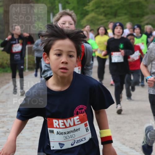 25.04.2026 - Das Zehntel Zöllner http://msf.ph/oto/9591717 25.04.2026 08:40:20 Laufen 3040, 3040, 1789 meine-sportfotos.de
