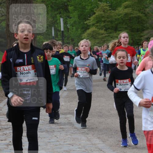 25.04.2026 - Das Zehntel Zöllner http://msf.ph/oto/9591739 25.04.2026 08:40:25 Laufen 3630, 450, 2303, 4049, 2909 meine-sportfotos.de