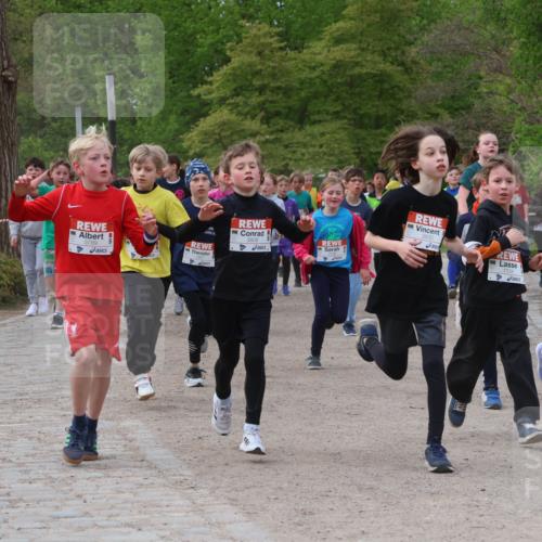 25.04.2026 - Das Zehntel Zöllner http://msf.ph/oto/9591751 25.04.2026 08:40:29 Laufen 3789, 3830, 1134 meine-sportfotos.de