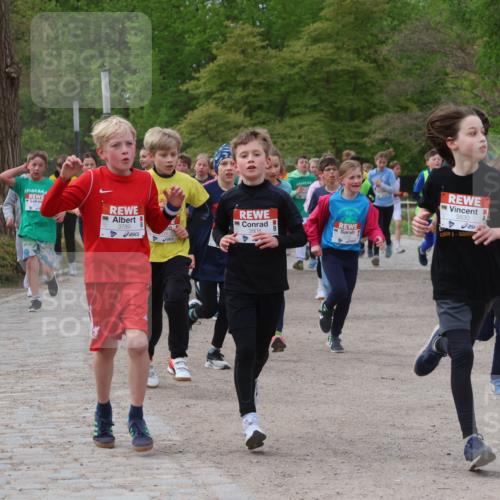 25.04.2026 - Das Zehntel Zöllner http://msf.ph/oto/9591752 25.04.2026 08:40:29 Laufen 3789, 3808, 3830, 1134 meine-sportfotos.de